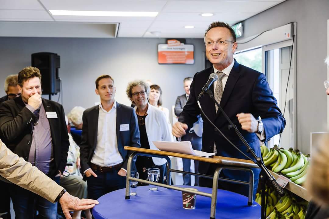HyZijlstra's tweet photo. Wat was het een geweldige opening van de dorpswinkel deze week! Erg genoten en heel blij met de vele positieve reacties! We gaan er voor! https://t.co/dDRM1tG0km