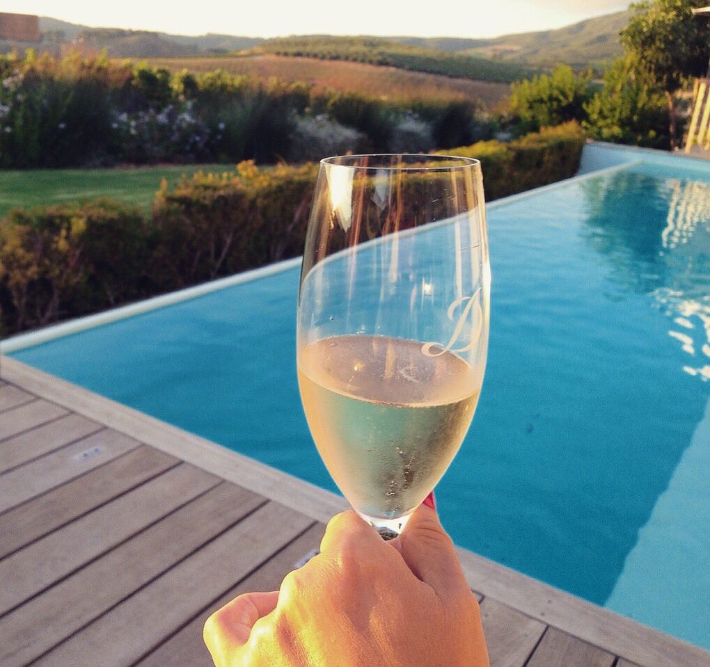 If your #labourdayweekend plans aren't looking something like this, #staycation with us🥂