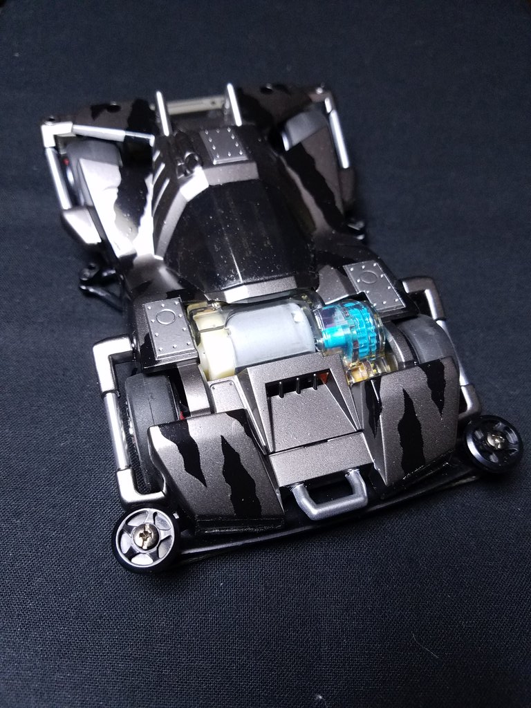 プラモ振り返り後半。4つ目はミニ四駆「ブロッケンG(ギガント)」！反射