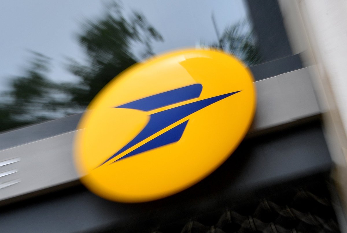 m6info's tweet photo. La Poste va pouvoir livrer des colis le dimanche
https://t.co/Kl0F2uPPOZ https://t.co/JtCuUXOR18