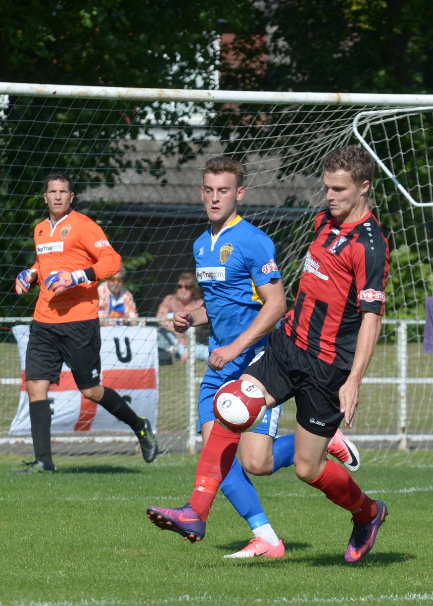 SpaldingUnited's tweet photo. Match-action: #Tulips v @CleeTownFC v (28/8/17)... @jackfixter #MarcCooper @GaryKing27 https://t.co/E5GgxCHP1i