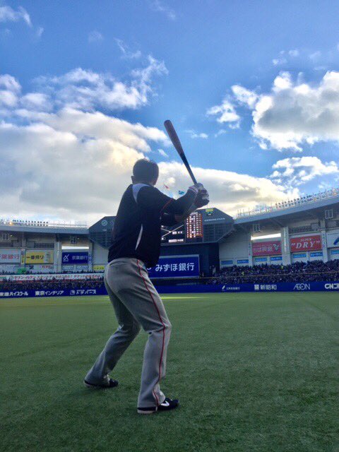 ট ইট র 千葉ロッテマリーンズ 1番清田選手 打線を引っ張る活躍に期待しましょう 青空に向かって大きな弧を描くようなアーチをお願いします 広報 Chibalotte