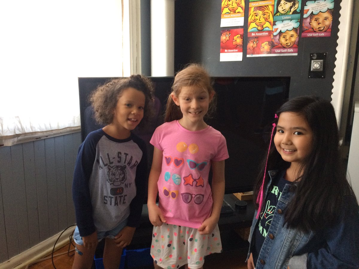 daysin3rdgrade's tweet photo. We are ready to start 3rd grade!   So excited for a fun school year :). https://t.co/cv5qaLrcTc