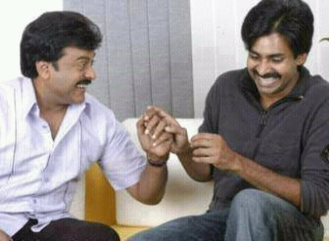 nandy1432's tweet photo. Simply super 👌😍😉
Smile ka baap's 
#Megabro's🤘🤘
#HBDLeaderPawanakalyan https://t.co/yPsxJW0KNi