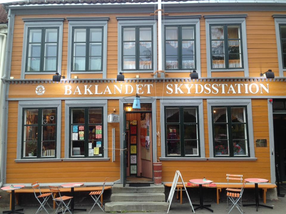olavspad1's tweet photo. leukste restaurant van Trondheim: Baklandet Skydsstation. #Olavspad #Trondheim @FruAmundsen https://t.co/meR08xZmiK
