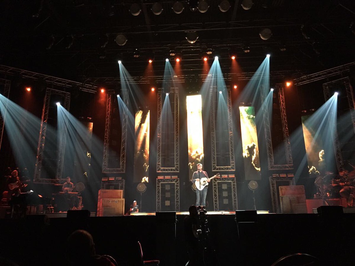 #gospelskouspel <a href="/Tygerberg104fm/">Radio Tygerberg 104FM</a> Die uur is hier! Sien julle amper hier... gonna be an amazing day of worship to the only worthy King! #Jesus