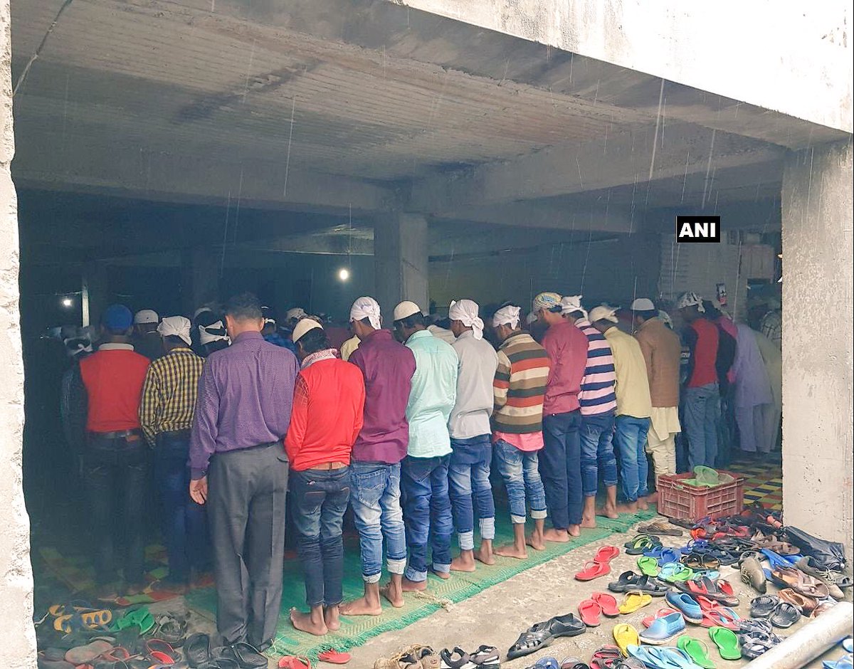 SinghLions's tweet photo. Uttarakhand-Muslims offer prayers in a Sikh Gurudwara, Joshimath as they were unable to do it at Gandhi Maidan due to heavy rains #EidAlAdha https://t.co/xVu40hCY1S