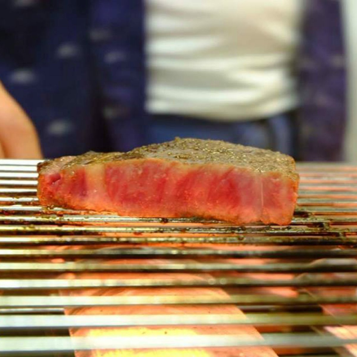 HiroRestaurant's tweet photo. Jak máte rádi svůj steak?  
How do you like your steak? 
Rare? Medium? Well done? =) #jidlo #japonskejidlo #japonskarestaurace #restaurace https://t.co/6AVTSt7Vet