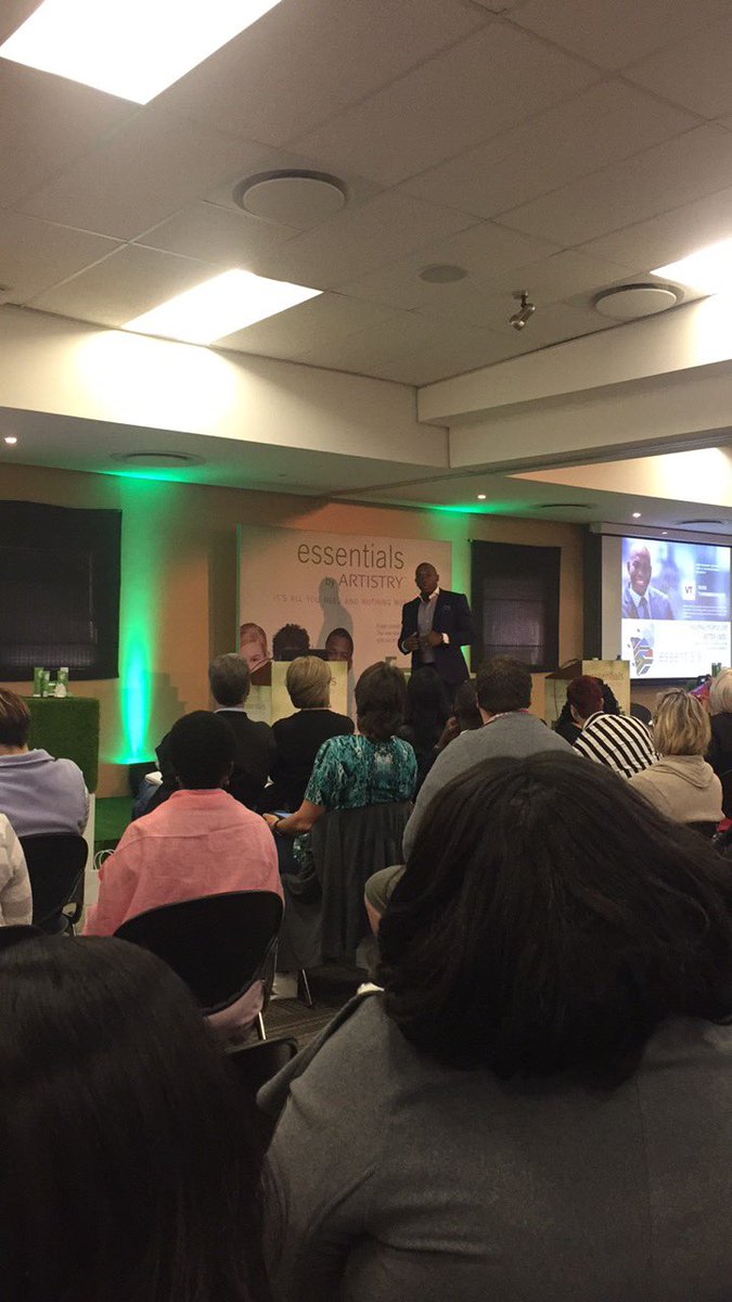 Educating ourselves from the legend Vusi Thembekwayo #artistrysa #essentials #amwaysa #amwayacademysa