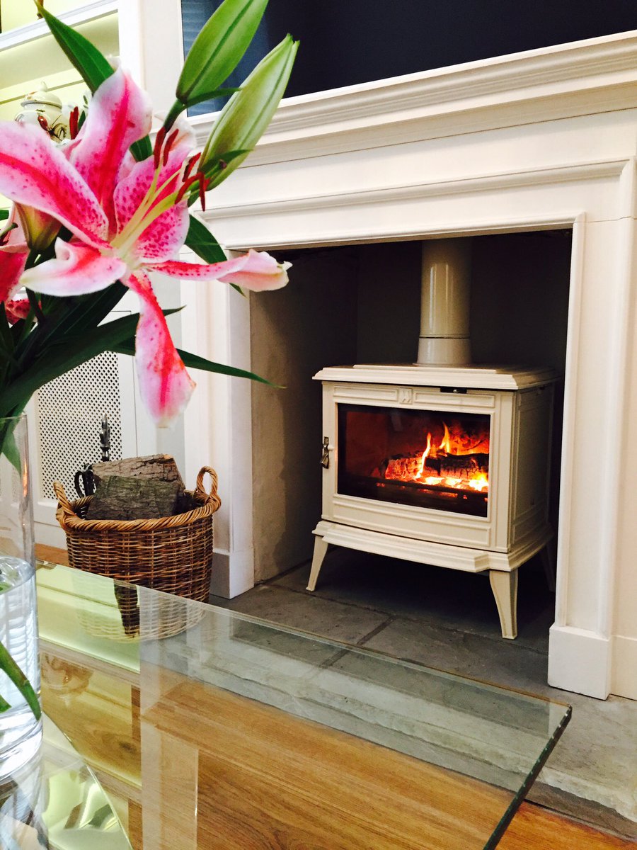 We have luxury accommodation in the classy coastal town of Lytham only 15mins from the wonderful Blackpool Lights! luxuryholidaylets.co.uk