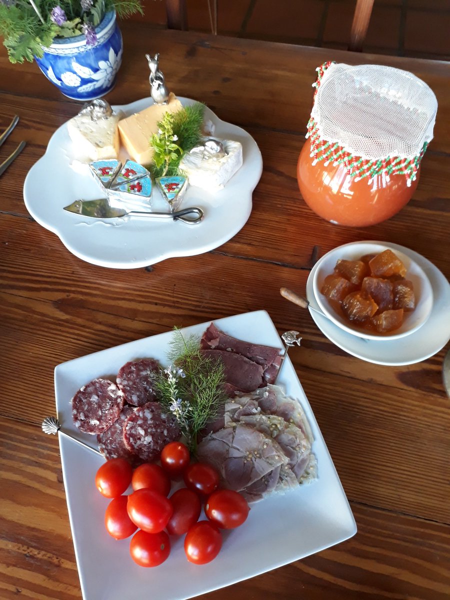 The Witty Wine Woman (@wittywinewoman) on Twitter photo Great way to start the day at #Rouxwil Country Guest House before we head to <a href="/BotRiverWines/">BotRiverWines</a> #BotSpring2017 Great way to start the day at #Rouxwil Country Guest House before we head to <a href="/BotRiverWines/">BotRiverWines</a> #BotSpring2017