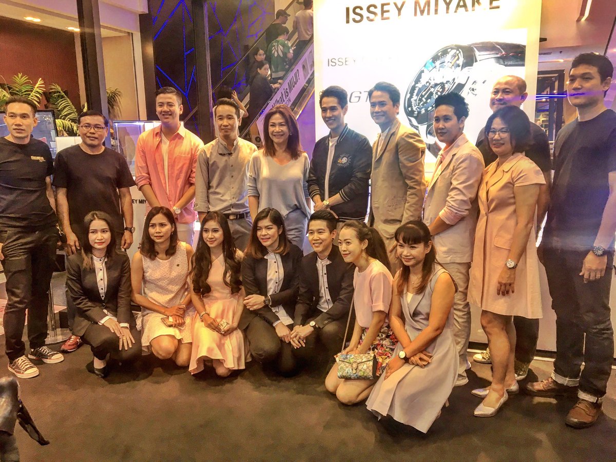 toylamun1's tweet photo. TOY ที่ ISSEY MIYAKE Pop-up Store ในงาน Central International Watch Fair 2017
#IsseyMiyakeWatch #CheersTO16th #IsseyMiyake #TOCollection https://t.co/vFPHWi4KSb