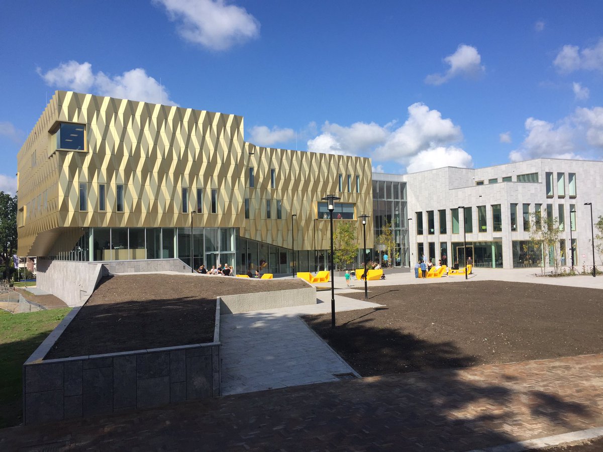 Wauw! Prachtig gebouw en aanwinst voor #Tiel! #Zinder Gefeliciteerd ook @melissenVVD, <a href="/LaurensVerspuij/">Laurens Verspuij</a> en <a href="/HansBeenakker/">Hans Beenakker</a> met dit succes!