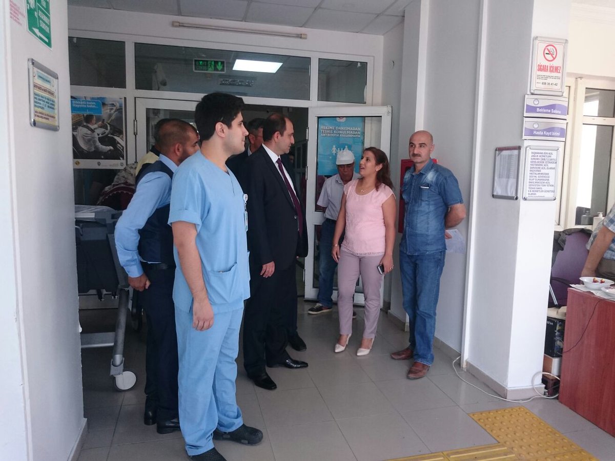 ankara1khb's tweet photo. 81ile81ziyaretTütün Ve Diğer Bağımlılık Yapıcı Maddeler Daire Bask.Dr. Sertaç POLAT Haymana Devlet Hastanesine bayram ziyaretinde bulundu... https://t.co/lDg8ltsnCh