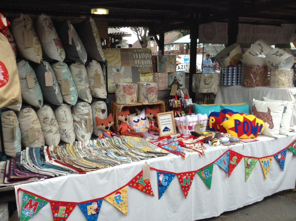Samharding11Sam's tweet photo. I am at urmston today. Come down and puchased your christmas decorations early. @themarketco @carmatara @BirdhouseBlue https://t.co/qacBeeDjh4