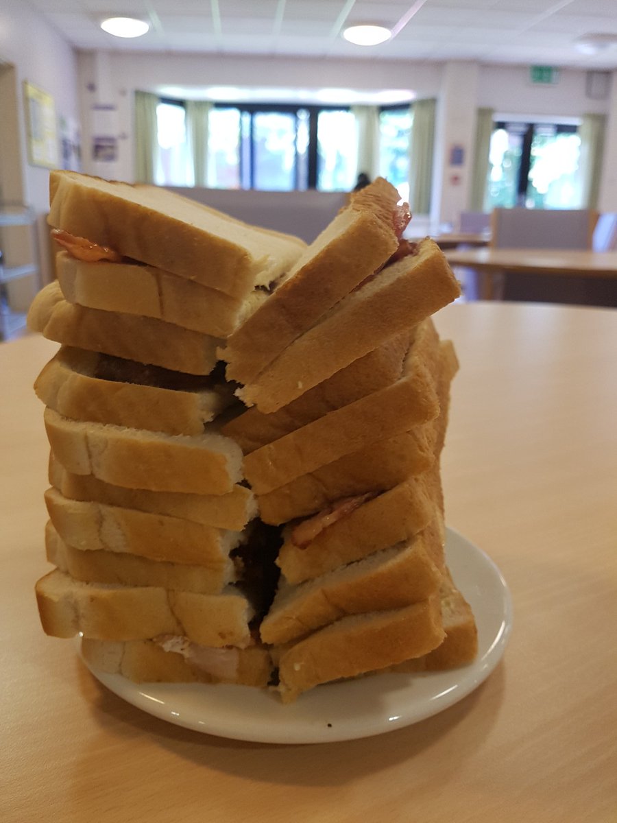 vanessa_GMMH's tweet photo. A few bacon sarnies for the ladies on maple #breakfast #youasked #wedid https://t.co/DJk60F5qBd