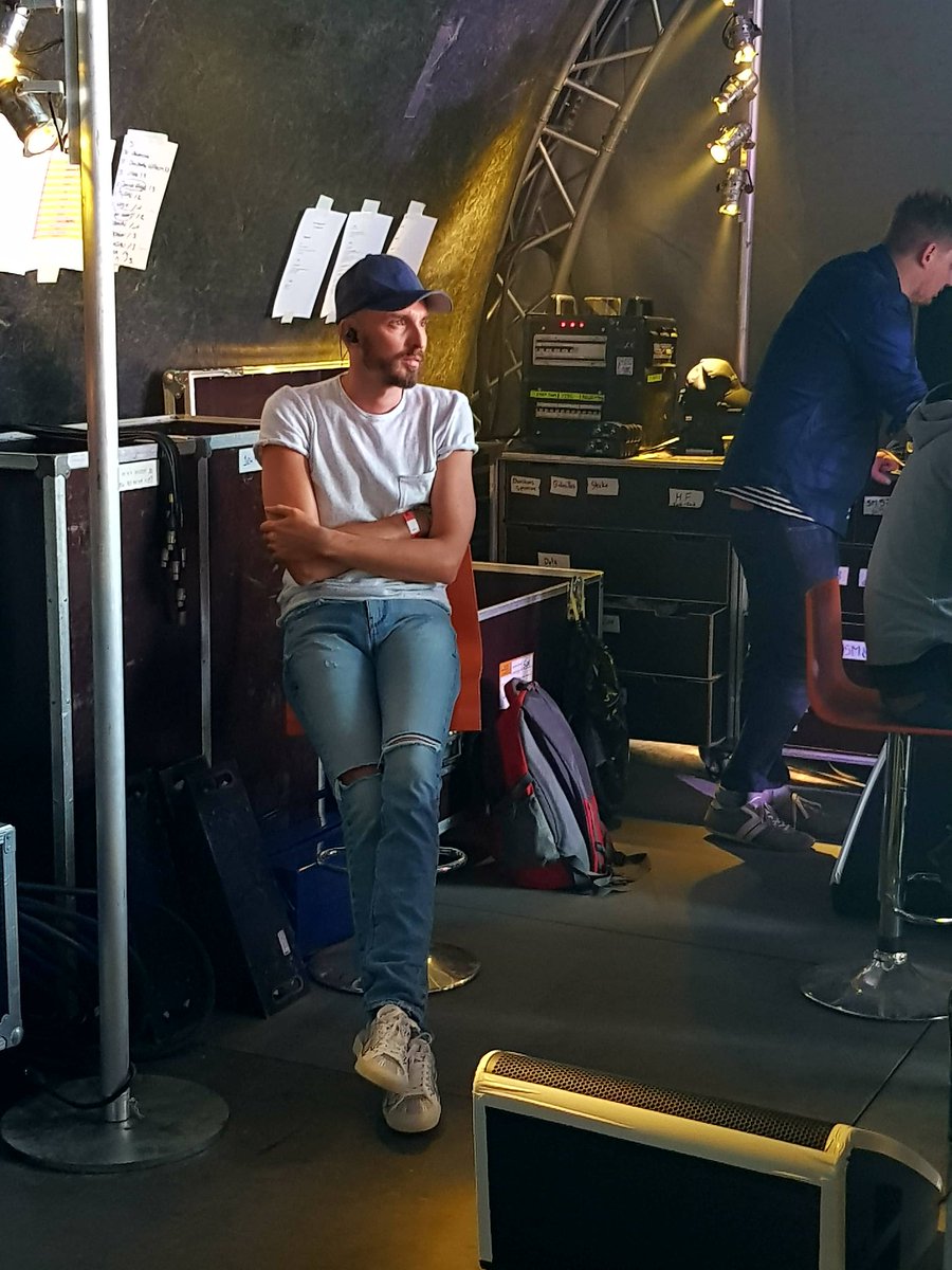 manuelapromo's tweet photo. Bulle d'oxygène! Christophe Willem Live Carrefour de Stars! @champagnefm #talentunique #CDS2017 #champagnefm #media #Backstage #pr https://t.co/IN8BDKXj7J