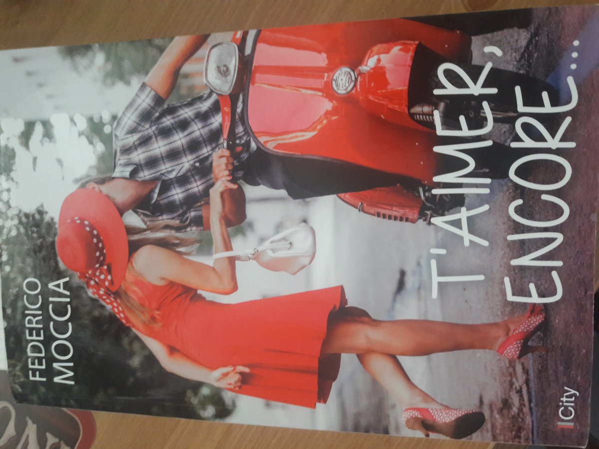 Lilidreamson's tweet photo. Enfin une suite à #3mètresaudessusduciel et #jaienviedetoi, ces livres qui ont bercé mon adolescence. #taimerencore #federicomoccia https://t.co/BGhtJAa3jY