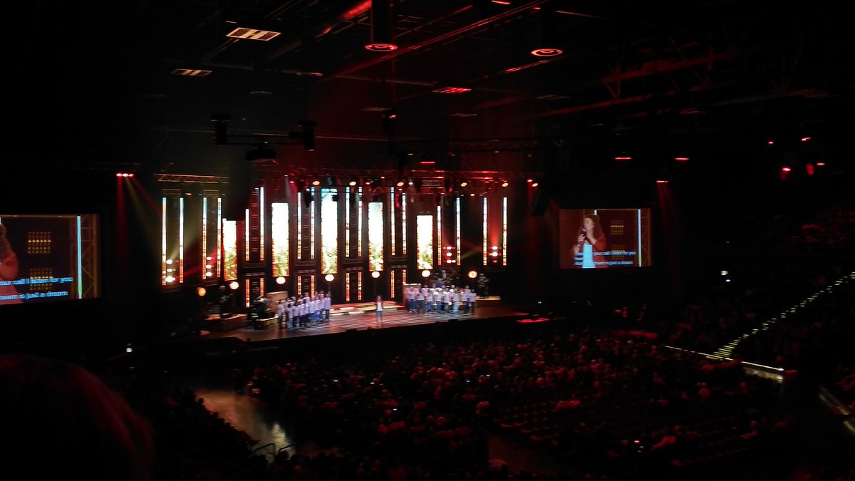 🎶It is done🎶 <a href="/heinzwinckler/">Heinz Winckler</a> op die verhoog.  #GospelSkouspel!!  Loof en aanbidding vir ons God. <a href="/HardusZ/">Hardus Zevenster</a> Vanaand om 7uur ook @GrandWestSA