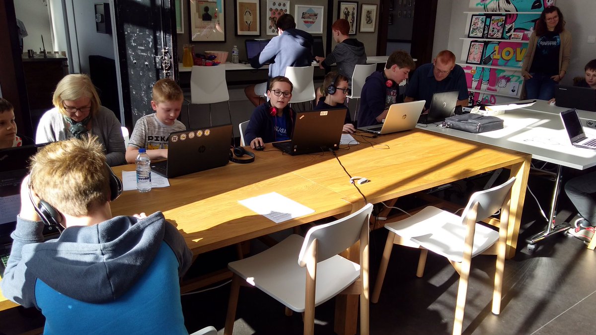 CoderDojoStirli's tweet image. First coderdojo in Codebase Stirling!!