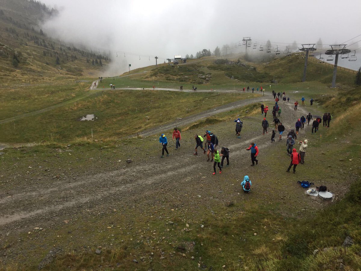 Kilian Jornet is second through La Flegere, 159k, and 16 minutes back from leader D'Haene. Looks really tired. #UTMB