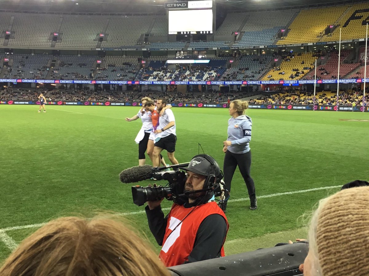 Special K Australia (@specialkaus) on Twitter photo Our thoughts go out to Chelsea Randall and Emma Zielke. #StayStrong #AFLWOrigin Photo: <a href="/womeninsportau/">Women in Sport 🌈</a> Our thoughts go out to Chelsea Randall and Emma Zielke. #StayStrong #AFLWOrigin Photo: <a href="/womeninsportau/">Women in Sport 🌈</a>