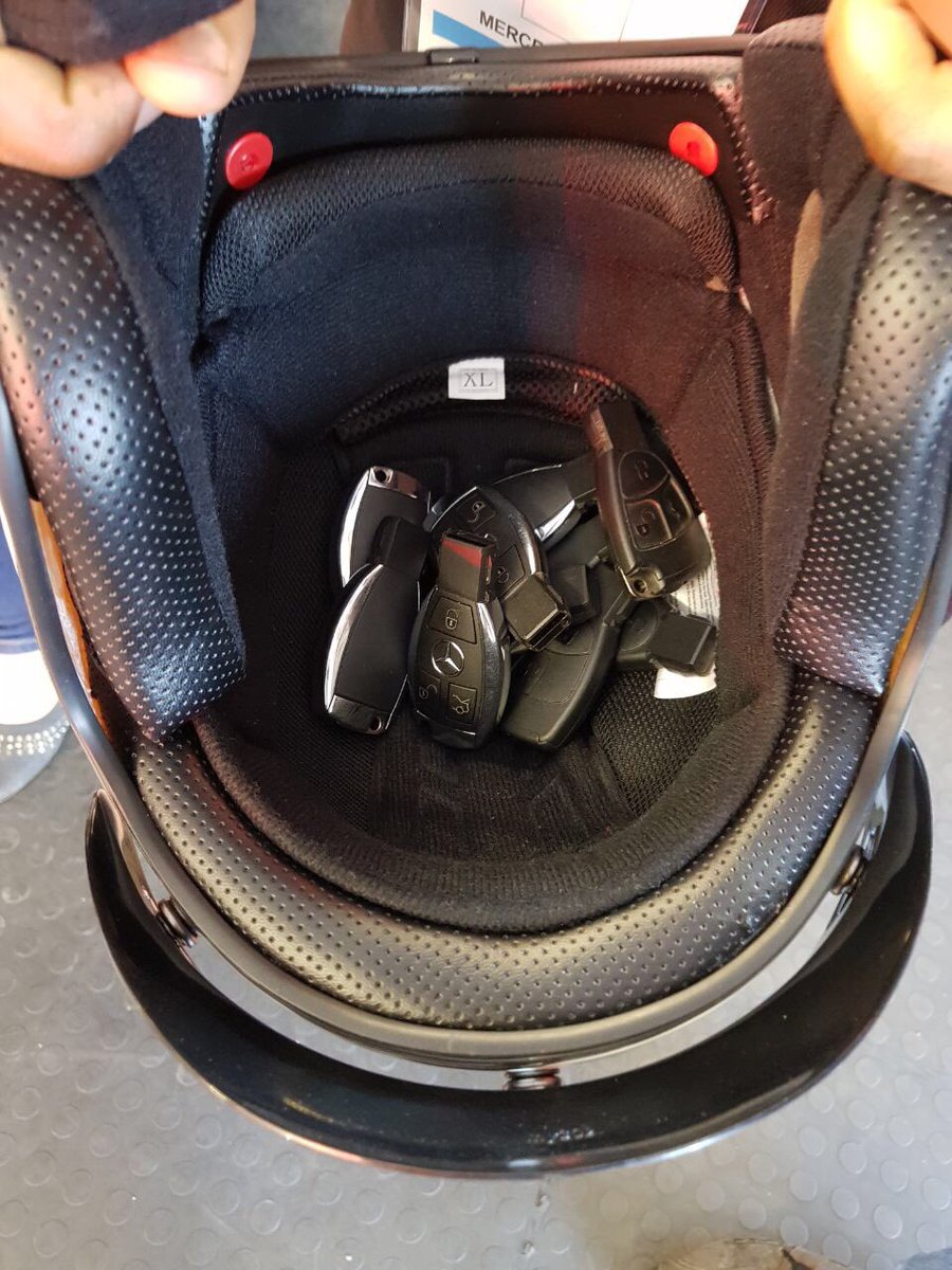 947's tweet photo. We have the keys ready for the draw @MercedesBenz_SA #SAMotoringExperience #CokeTop40JHB our 8 finalists are ready and excited. https://t.co/5nsDVy0gVF