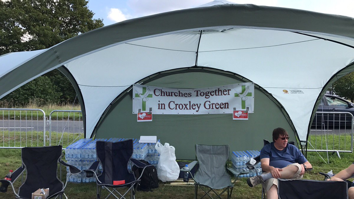 lovecroxley's tweet photo. We got a ton of water that is free and we are giving away at @CroxfestCroxley today. https://t.co/X5snKkpHGG
