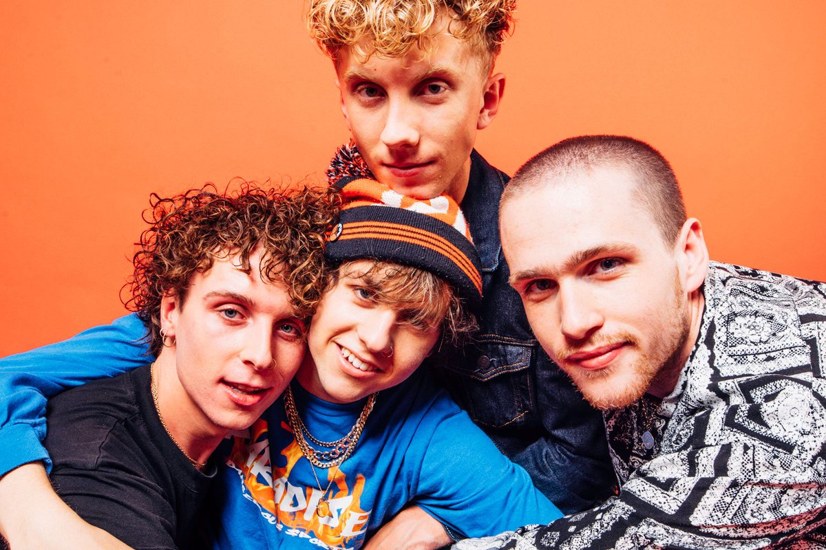 As if our lives haven't been consumed enough by his album "SCUM", go listen to the brand new RAT BOY track, "Oh No": indiegestion.it/2017/09/02/rat…