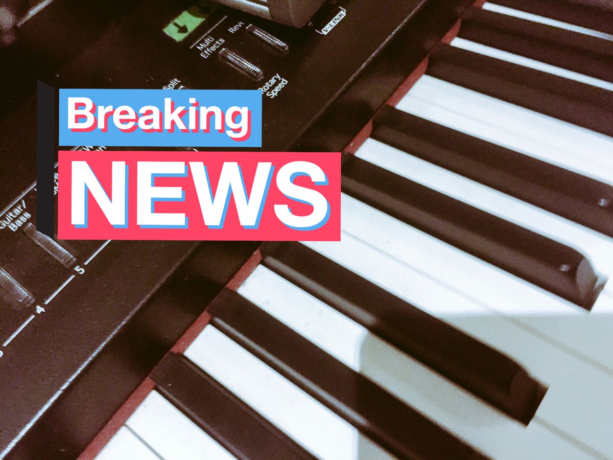 GabriellaLabat's tweet photo. #bunkermusicali si moltiplicano #talepadretalefiglio #generazioneRap vai #Sami ๐ถ #dlingdling #blengbleng https://t.co/HBSW8mTjOM