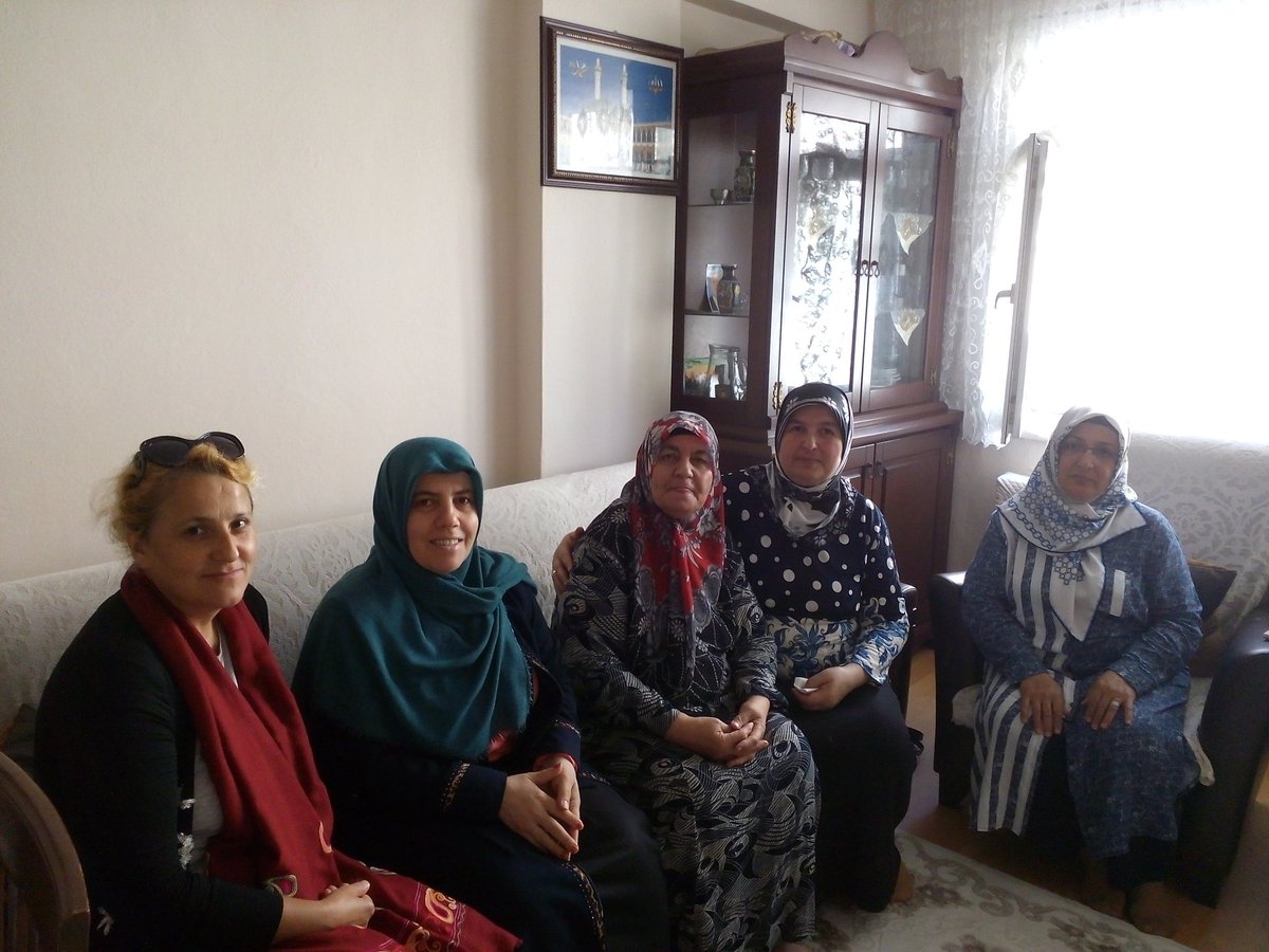 melek_canak's tweet photo. Merkez Mah Kadın Kolları olarak bayram ziyaretlerimizi yaptık @SeymaDgc @senelsavci @bnymnbas @akkadingungoren https://t.co/gtoCEkEBJq
