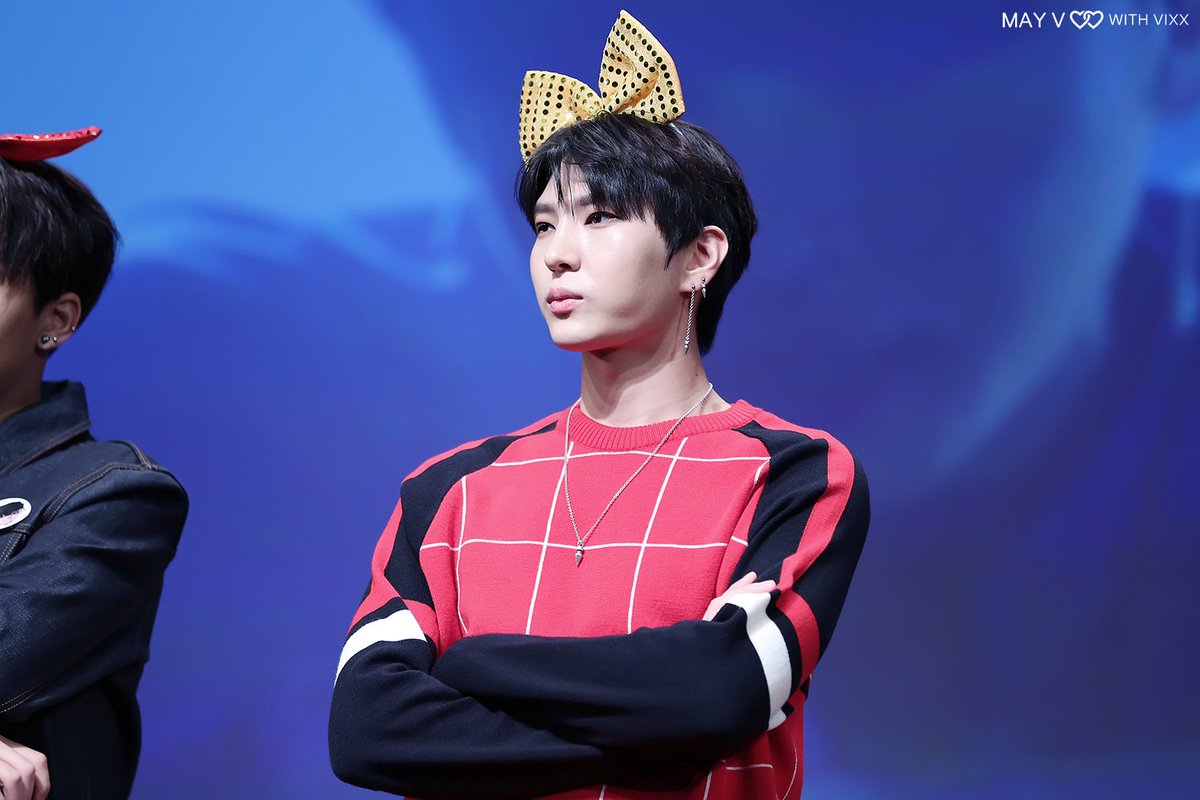 May_Vixx's tweet photo. 170902 #빅스 #레오 #라비 상암팬싸
#VIXX_LR #Whisper #빅스LR
#정택운 #택운 @JUNGTW_LEO
#김원식 #원식 @AceRavi

🎀오늘의 포토타임🎀 https://t.co/iIL2hZwsDJ