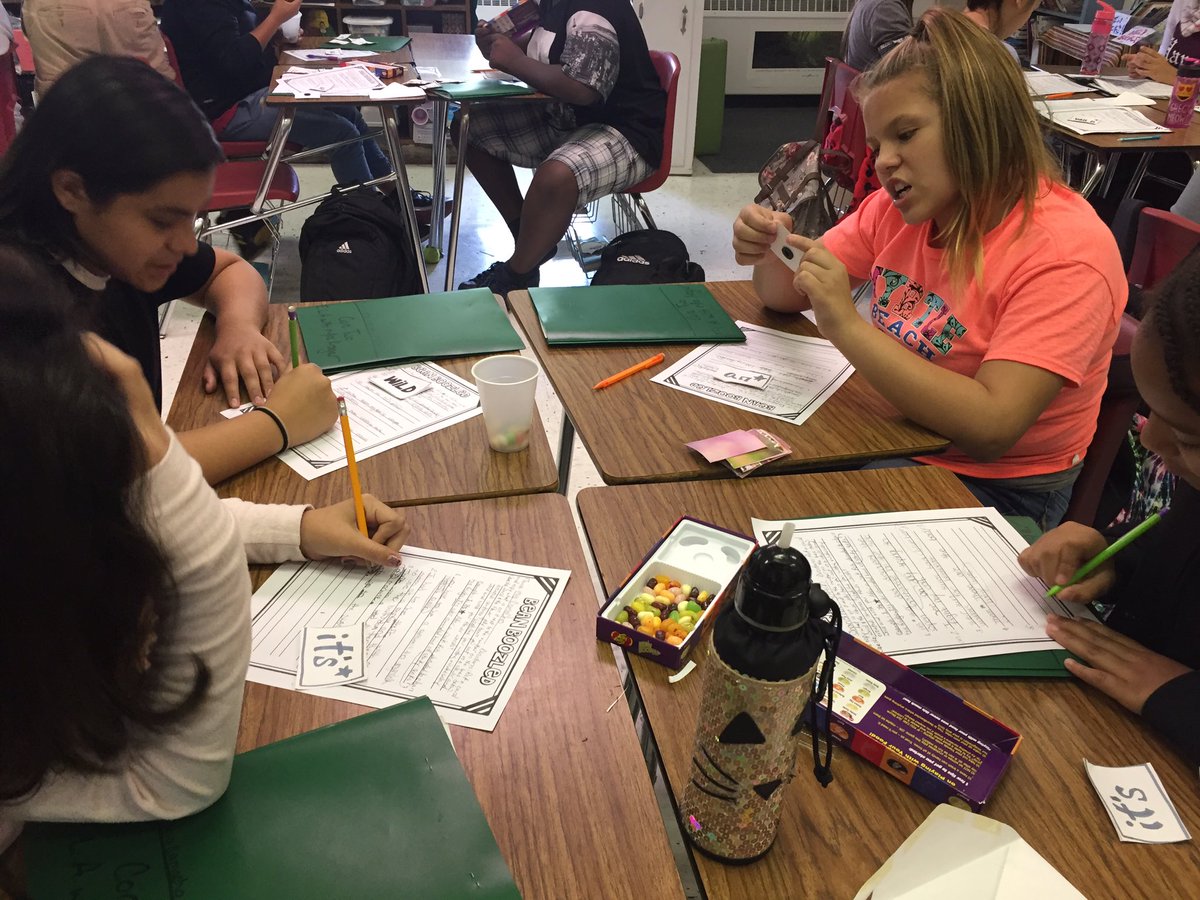 LindaBKroger's tweet photo. Thanks @hopekingteach My @GMSfalcon Ss ❤️ed their writing review w Bean Boozled! #falconslearn #it'sorits #aoran #theretheirthey're #to2too https://t.co/upWfA2WEdz