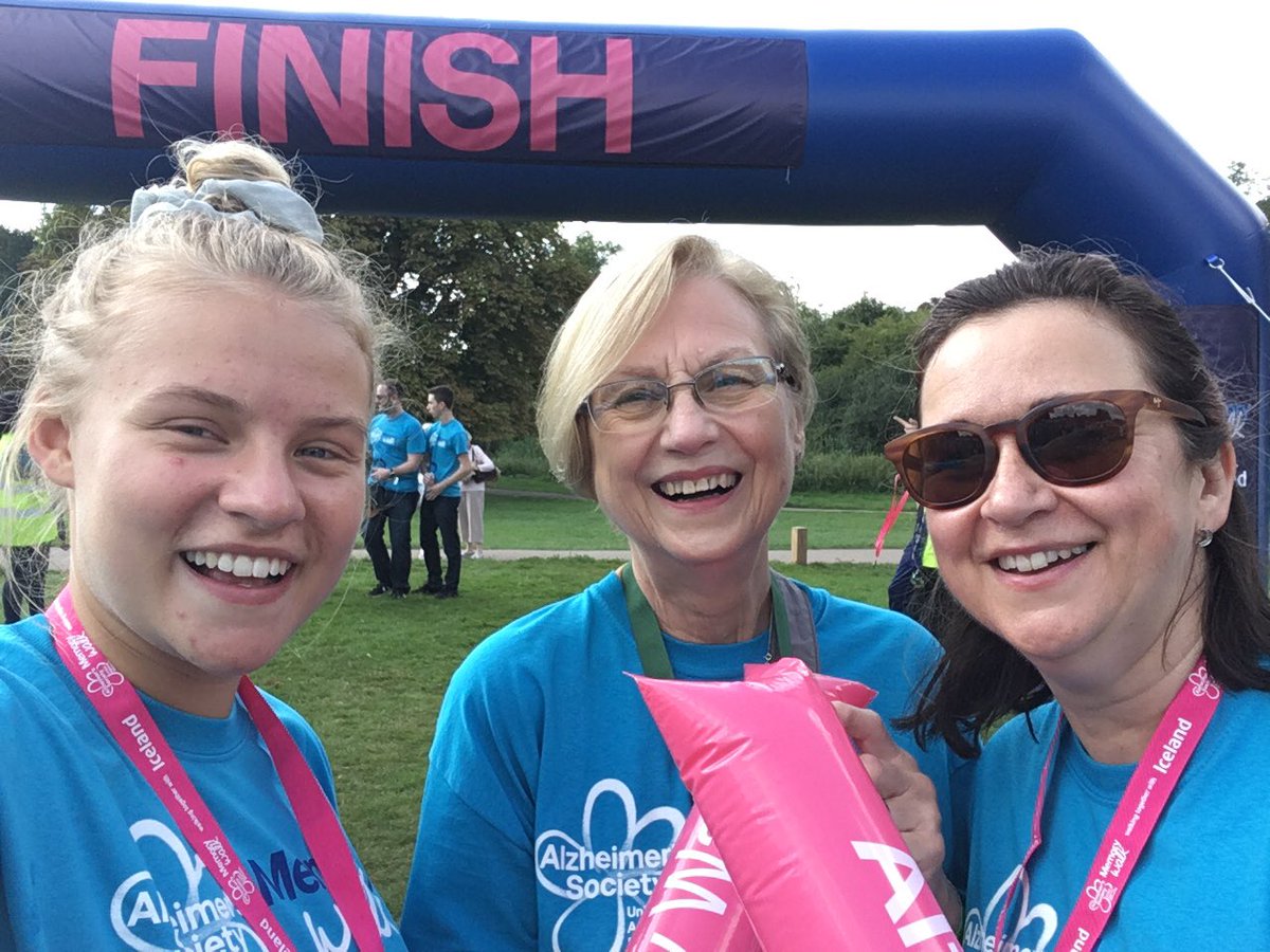 RachelNikolay's tweet photo. 'Team Niklings' took part in the #MemoryWalk for @alzheimerssoc today. 9km, fun, laughter &amp; almost £400 raised ❤️ https://t.co/3xon5RKKB1 https://t.co/H7KPKa9PHY