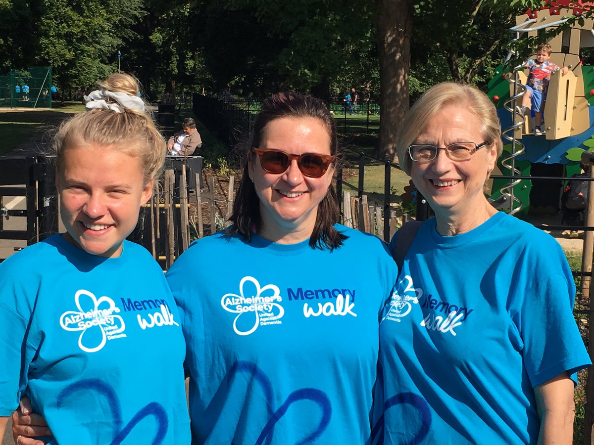 RachelNikolay's tweet photo. 'Team Niklings' took part in the #MemoryWalk for @alzheimerssoc today. 9km, fun, laughter &amp; almost £400 raised ❤️ https://t.co/3xon5RKKB1 https://t.co/H7KPKa9PHY