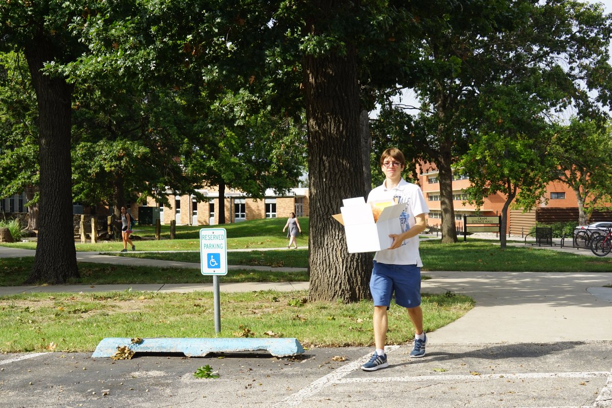 ESU_MkClub's tweet photo. Thank you, all volunteers, for strong help!
You did a great job! Proud of you! π#ESUstudents https://t.co/EigzdWbA7a