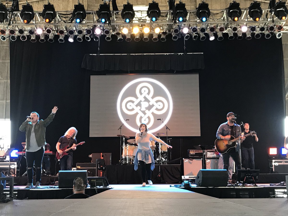 1047TheFish's tweet photo. Worship time to kick off the day @celfreedom lead by @piedmontchurch
#CFATL #10thAnniversary
#music #inspiration #summer #fun #family https://t.co/wNzBVQ0eEU
