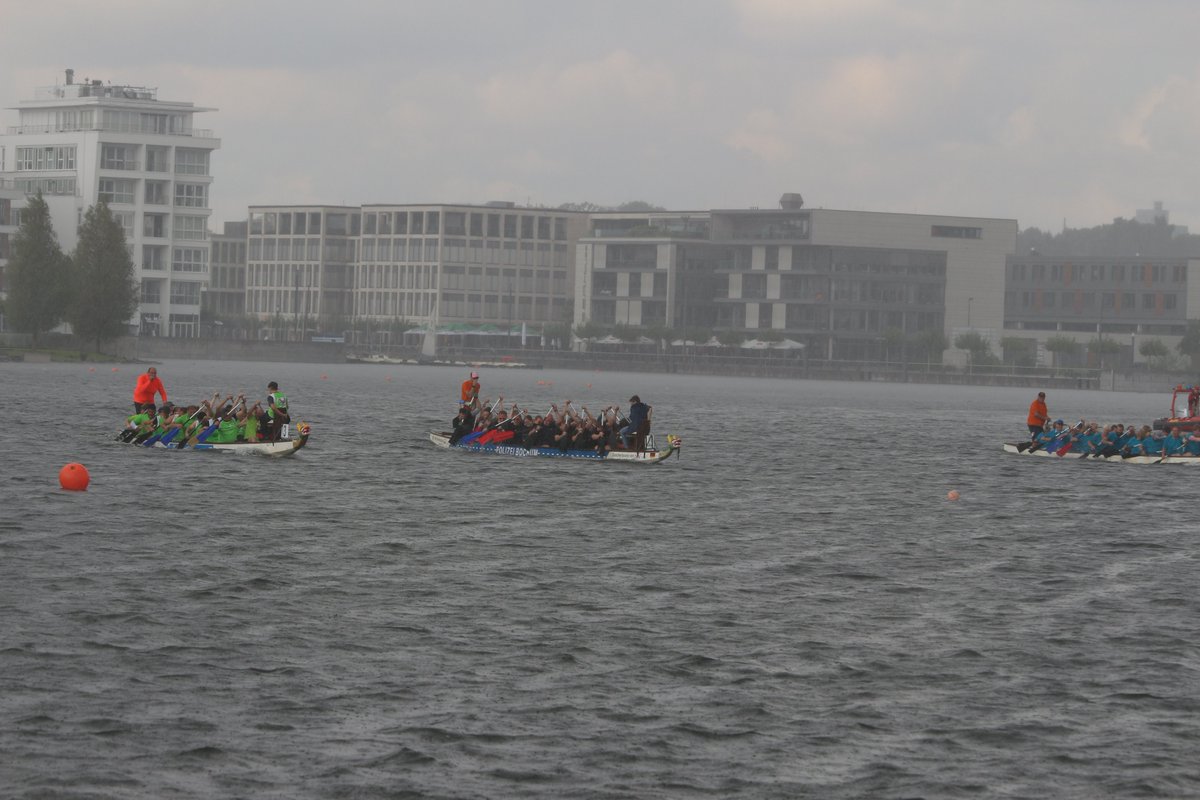 RetroC64's tweet photo. 2. Place in B Cup on first #Drachenbootrennen for "Free Shipping @Zalando", @ZalandoTech #Dortmund #PhoenixSee - well done! https://t.co/uNPNDyqPBA