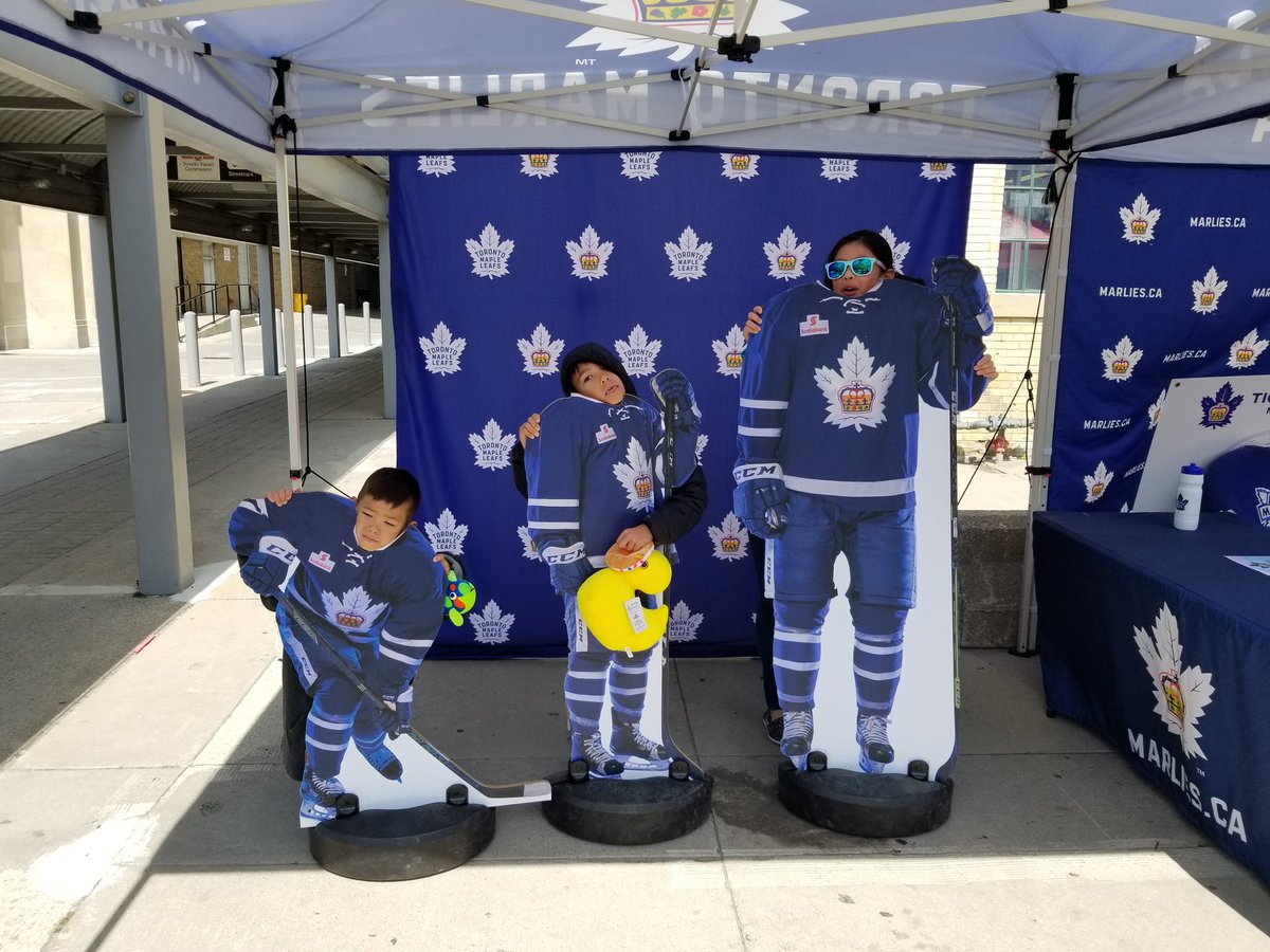 jarchowc's tweet image. #marlieslive