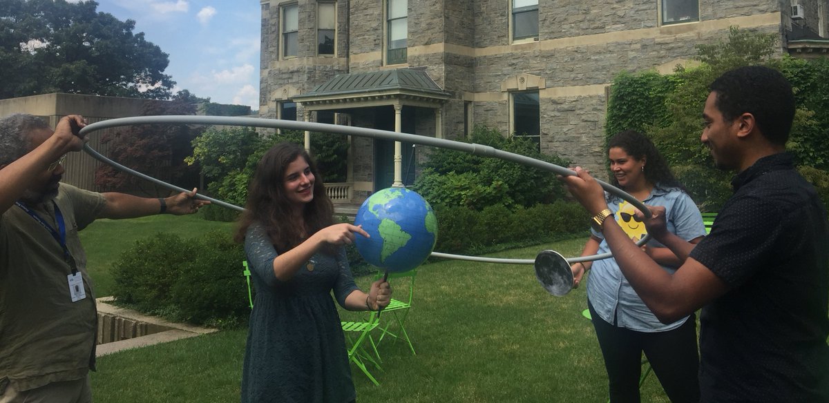 HudsonRivMuseum's tweet photo. Join us this Sept. in the Family Studio, Saturdays from 1 - 4pm for space-themed Science Projects https://t.co/c3FYOHUKCB @KOAWestchester https://t.co/mPumZj7r6J