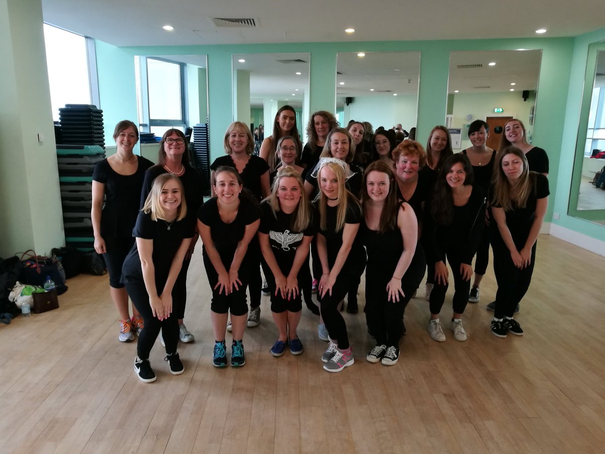 FionaCheerCo's tweet photo. Lovely Gina and hens busting some zombie #thriller moves 🕷🕸💃 @ginaagox @CheerleadingCo #zombiebride #zombie #michaeljackson #liverpool https://t.co/V3K6qpyzyx