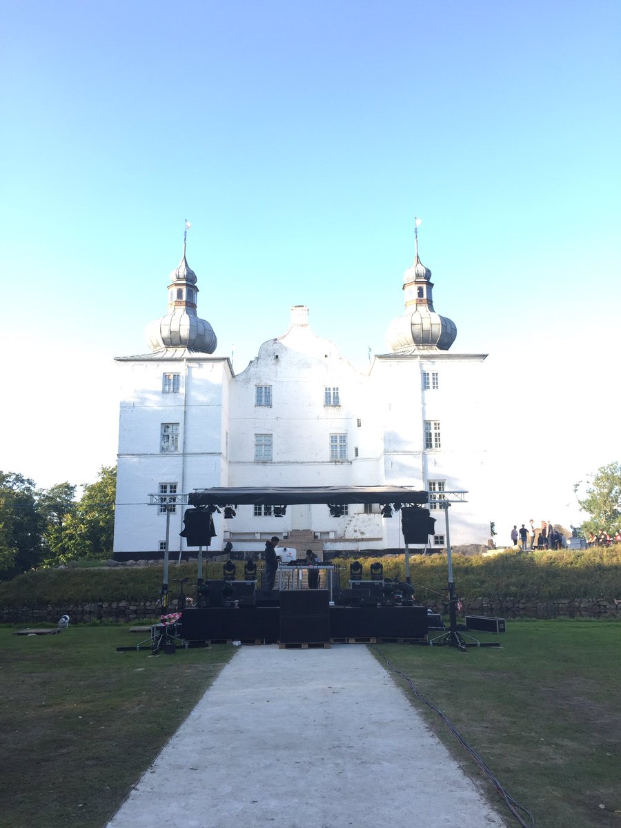 armsandsleepers's tweet photo. Plugout Festival tonight (Bredsten, Denmark)
#armsandsleepers #bredsten #denmark #plugoutfestival https://t.co/zucpH3vT5V