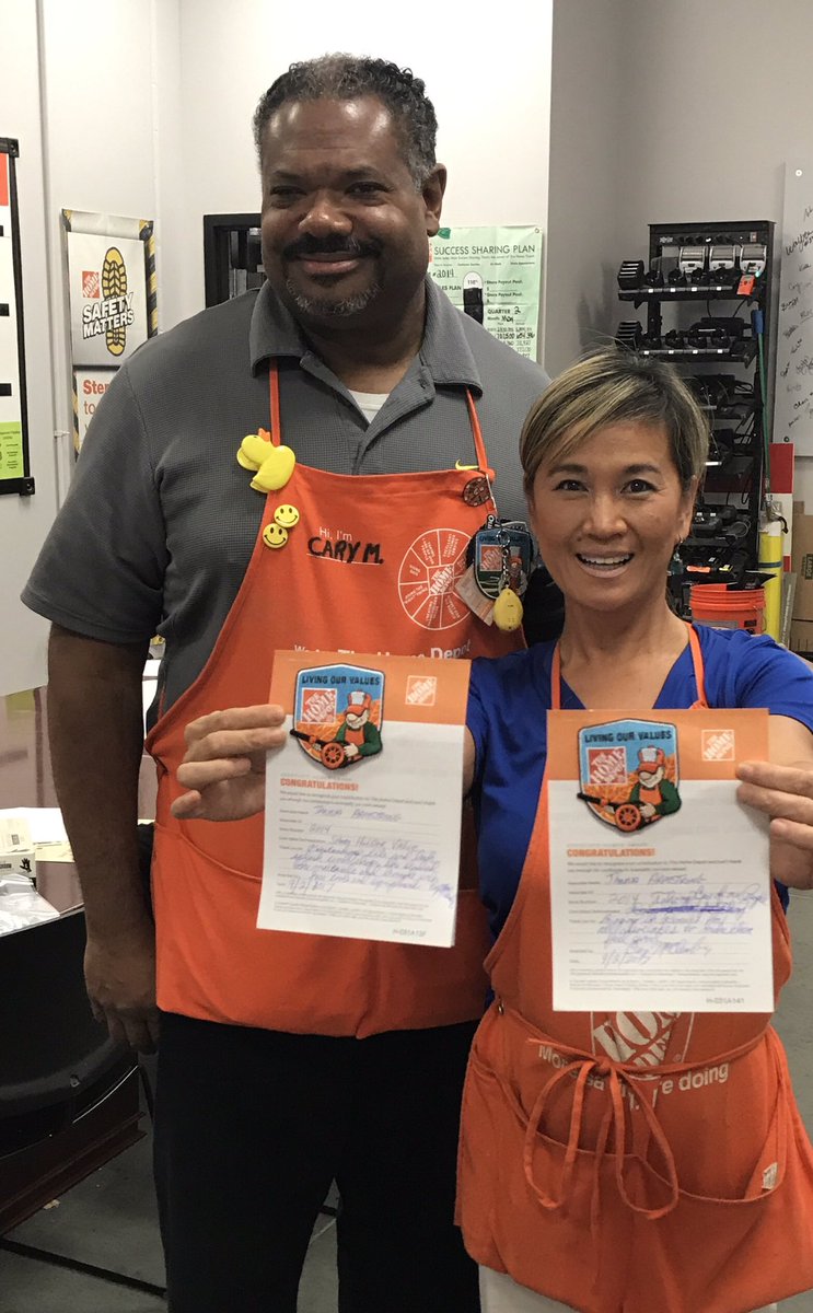 Home Depot 2014 tweet media