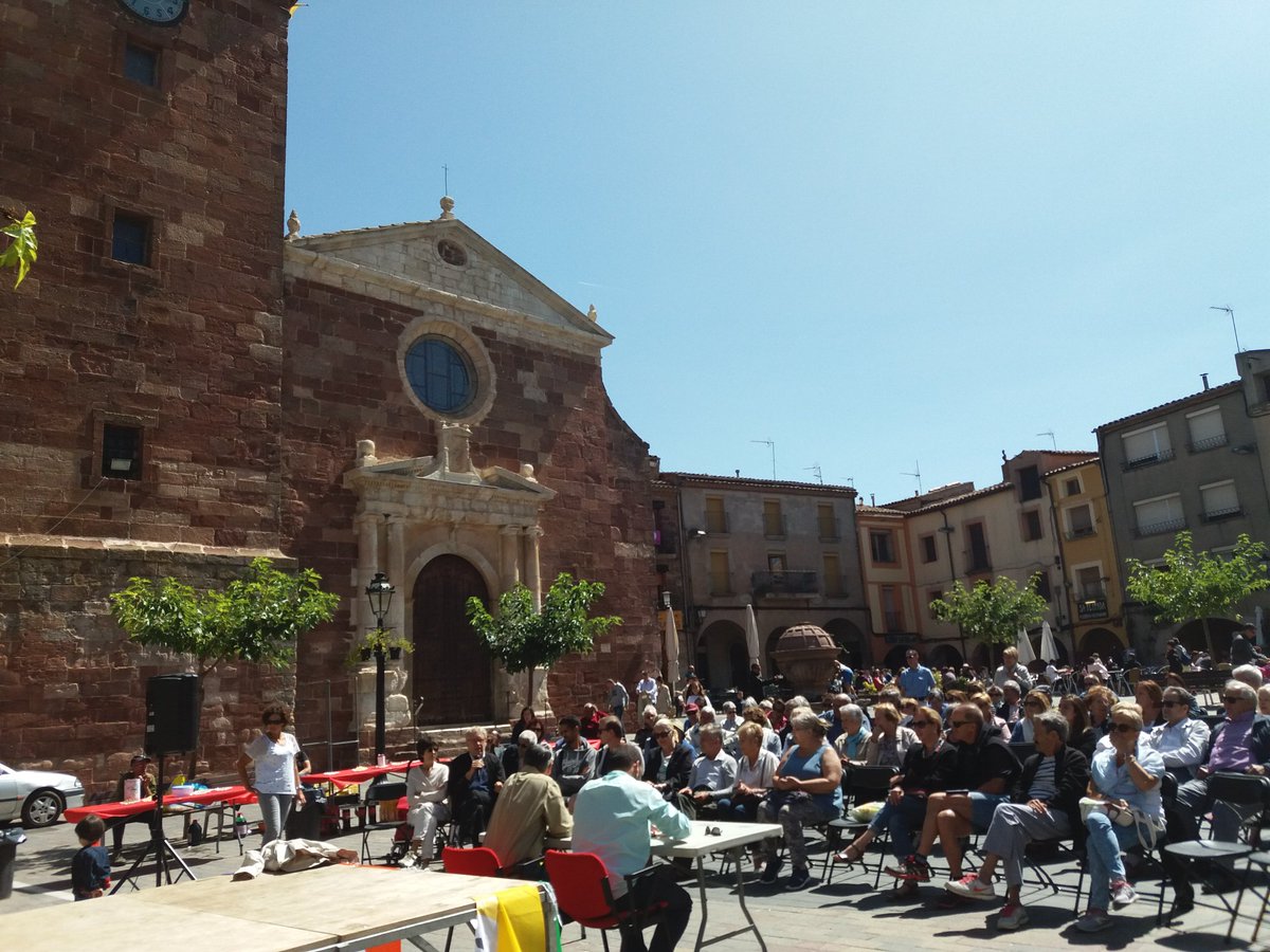 Glòria Segarra Tell tweet media