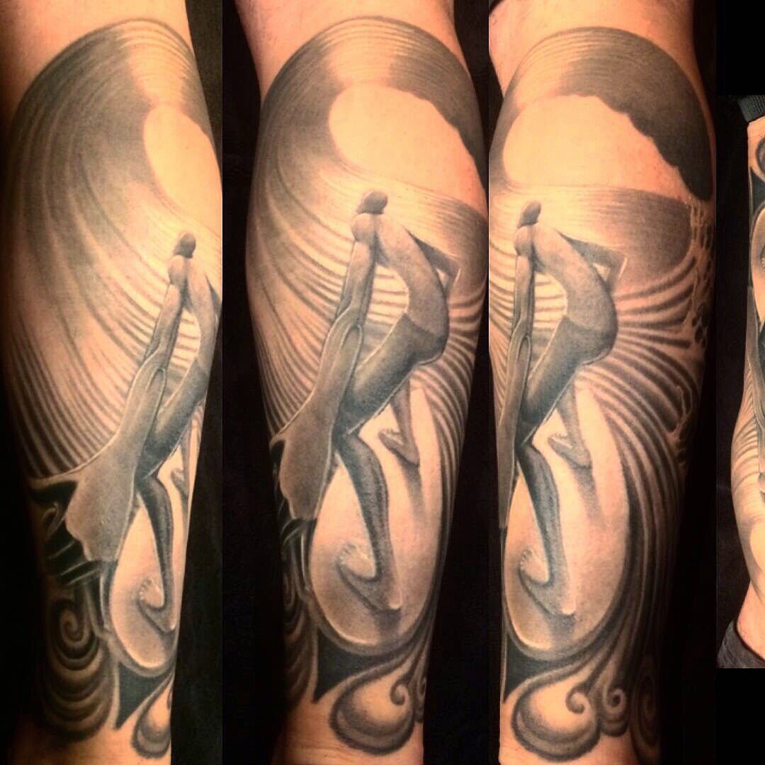 jayalders's tweet photo. Absolutely love this #inked rendition of my #surf #painting "Pot of Gold" by Chris Delaney of #AlmightyInk in #AsburyPark NJ. https://t.co/ypAbV9yyzm
