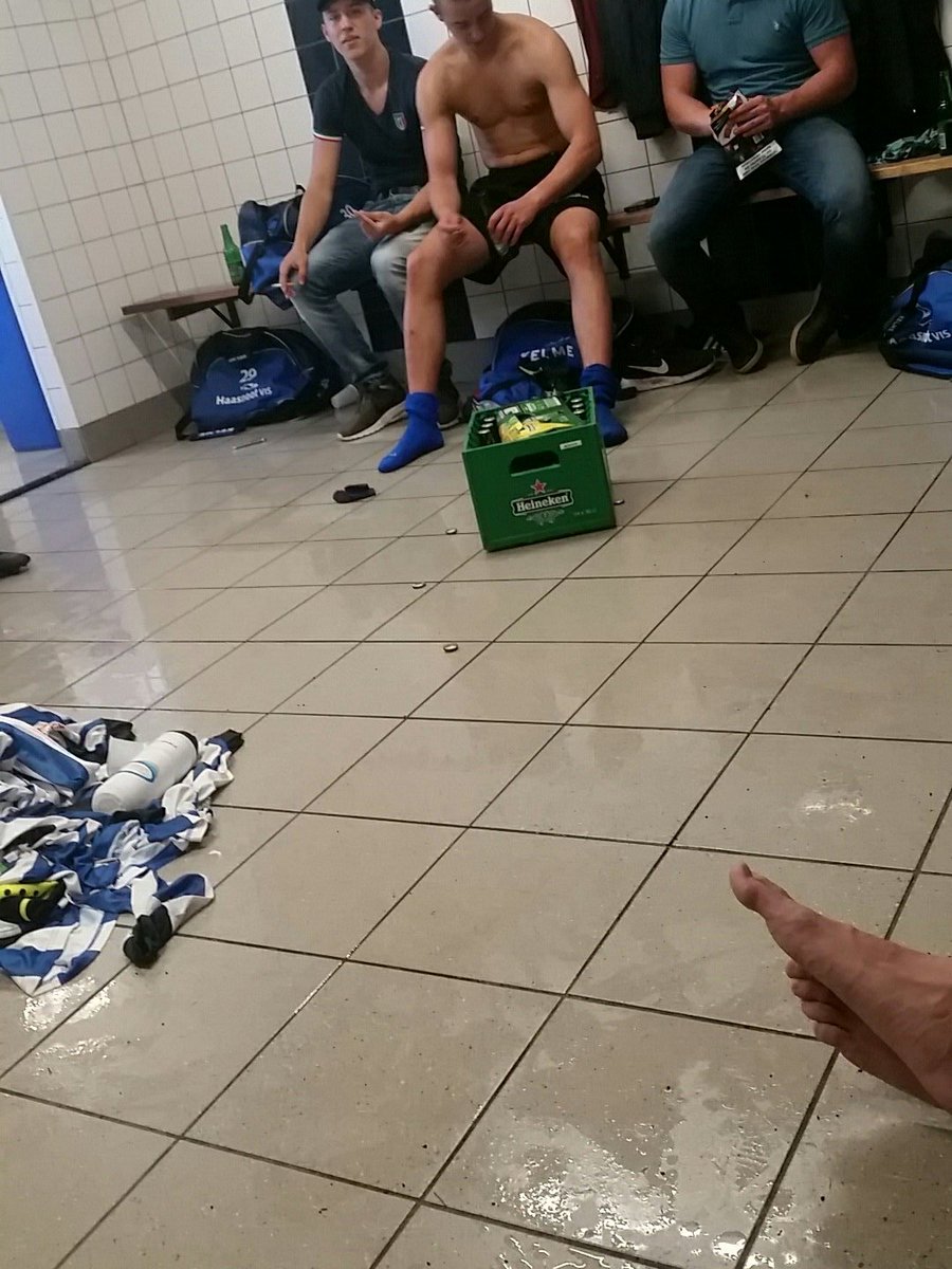 dk9aiii's tweet photo. Lekker 3-1 winst op vv katwijk #2goals #winst #aiii https://t.co/TOpbWcvJGi