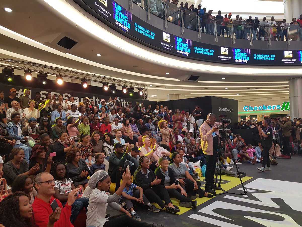 SandtonCity's tweet photo. The crowd is loving it! Come through! #LSBSandtonCity https://t.co/3orxZ6UIEi