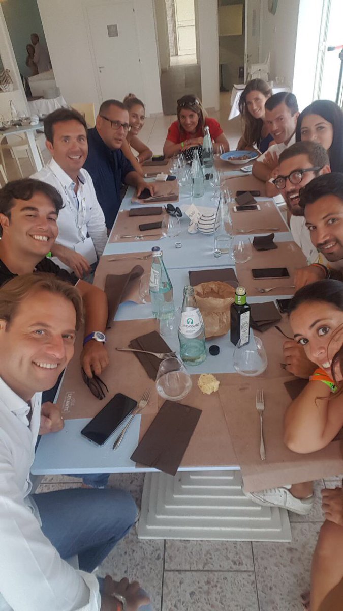 aleCattaneo79's tweet photo. #Everest017 @forza_italia @AngieCalabria @tripodimaria @armandocesaro @tittibs @mimmolardiello @EvaBetti81 @IlSilliDiPrato @ScajolaM https://t.co/KGWUW5Fmsd