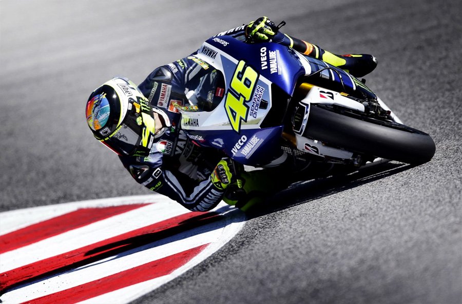 JesSanSan's tweet photo. "Wish you were here", precioso homenaje de @ValeYellow46 para Marco Simoncelli en su casco del #SanMarinoGP 2013. Ojalá estuvieses aquí. https://t.co/9Gf2rMxCPJ