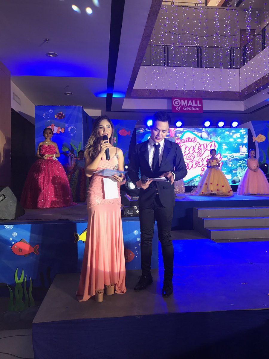CarlyJaneChua's tweet photo. Hosted Munting Mutya ng Gensan 2017 this afternoon at Gaisano Mall of Gensan. Congratulations to all the winners! #DavaoEventHost #MMG2017 https://t.co/czHpyoKBeZ